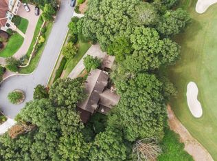 725 River Knoll Dr SE, Marietta, GA 30067