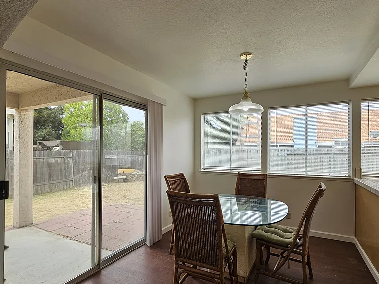 8019 Pinot Noir Way — Photo 7