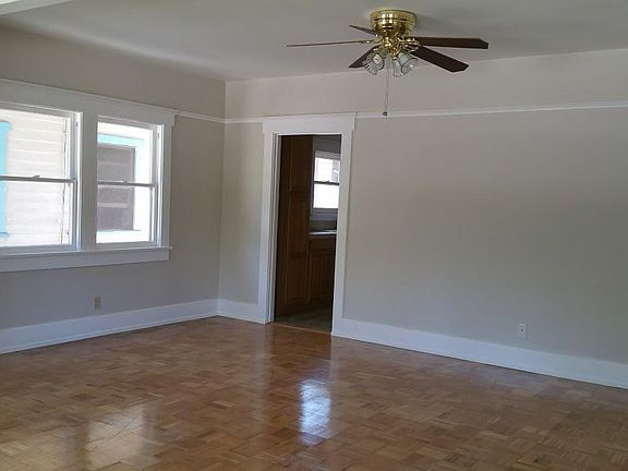 3rd image of 1017 Grevelia St #1017