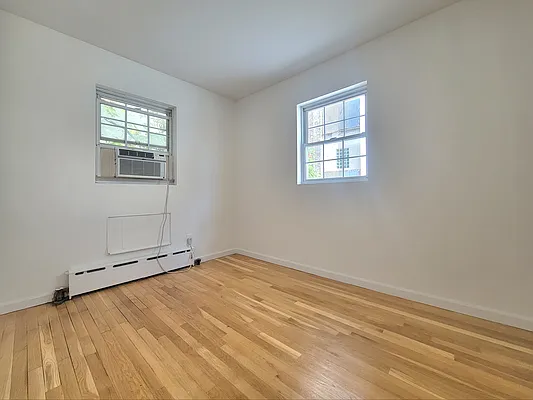 Rented by AZ REALTY NYC LLC | media 19