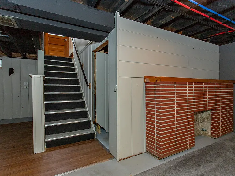 8501 Northfield Blvd — Photo 38