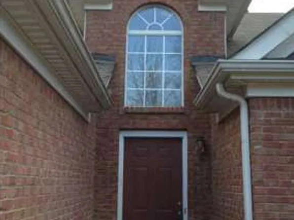 6137 Glen Oak Dr, Flowery Branch, GA 30542