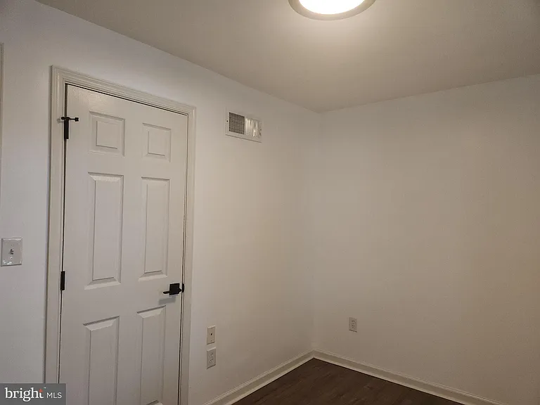 3856 Terrace St — Photo 33