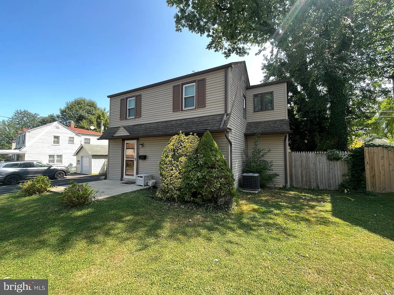 722 Westwood Ln photo 1