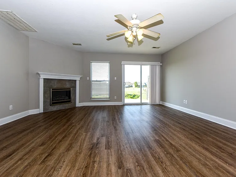 2411 Hallerins Ct — Photo 2