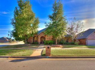 500 NW 143rd St, Edmond, OK 73013