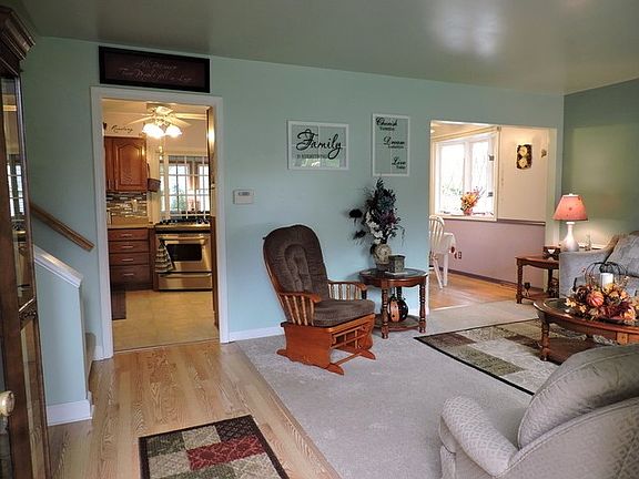 3rd image of 432 Kathy Dr