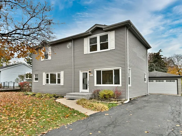 656 W Comstock Ave, Elmhurst, IL 60126