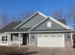 5804 Richwood Ln, Racine, WI 53402