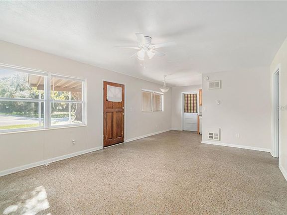 5th image of 3405 Curtis Dr