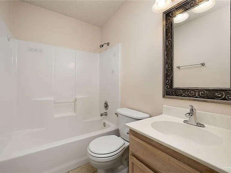 3247 Campanario Cir — Photo 11