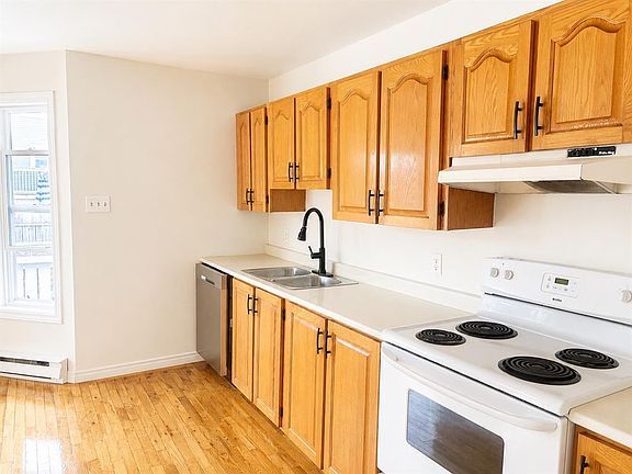 4th image of 17 Harrington Drive