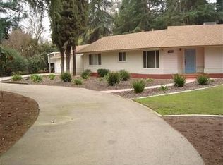 5417 Columbia Dr N, Fresno, CA 93727