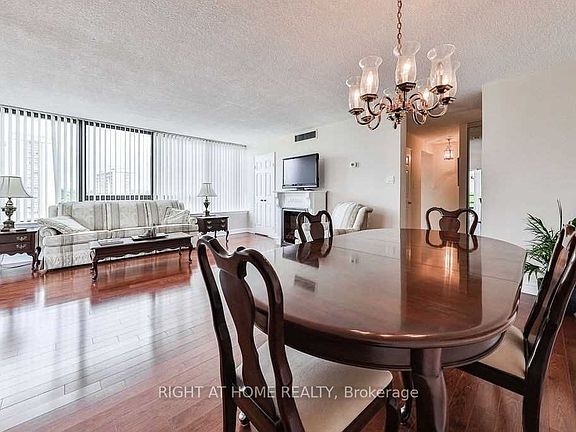 2nd image of 1230 Marlborough Ct #608