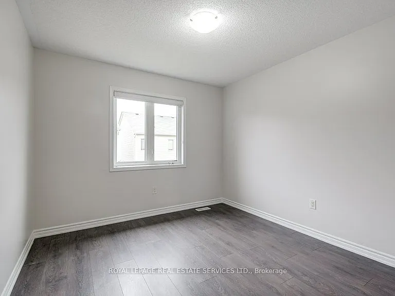 329 Gooding Cres — Photo 26