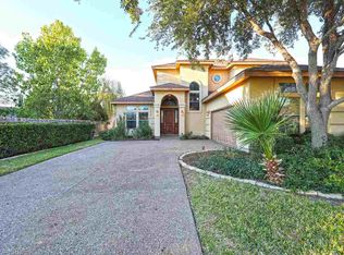 3824 Copper Bend Rd, Laredo, TX 78045