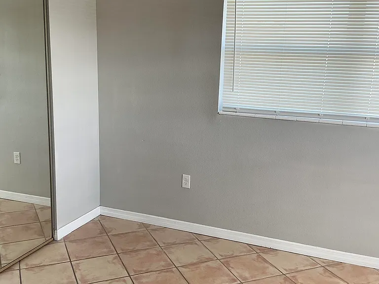 420 Monroe Ave #D202 — Photo 11