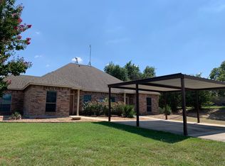 103 Lindas Creek Ln, Weatherford, TX 76088
