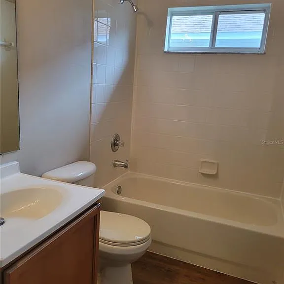 1125 Lumsden Pointe Blvd — Photo 9