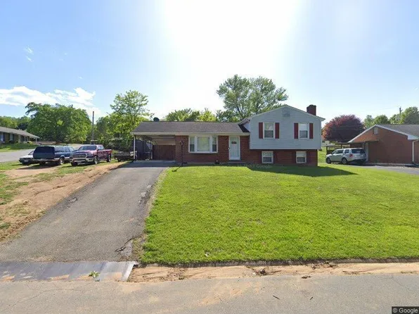 3079 Parham Dr, Roanoke, VA 24014
