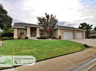 3377 Heritagetown Dr, Redding, CA 96002