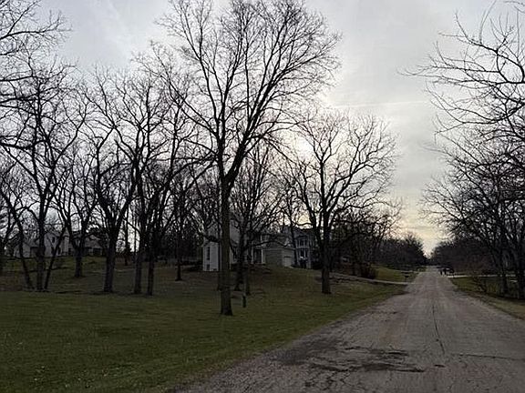 4th image of 7593 Grace Dr