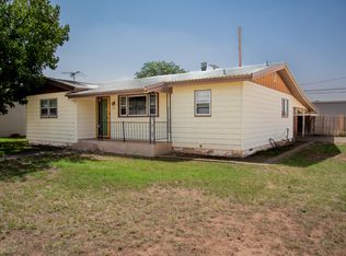 611 7th St, Wolfforth, TX 79382