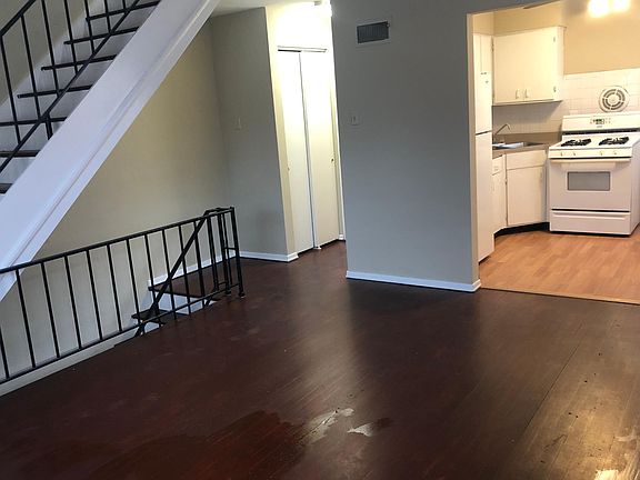 3rd image of 3103 Glenwood Ct