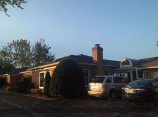 42122 Maple View Ln, Leesburg, VA 20176