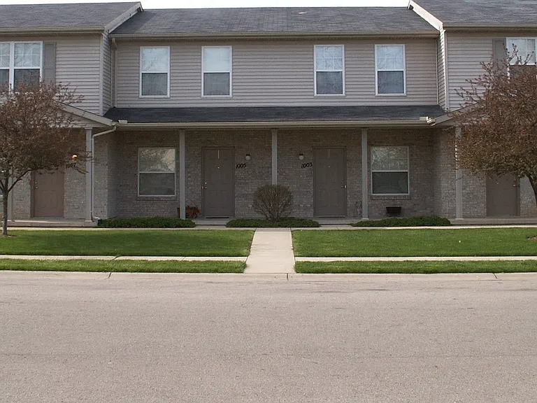 1040-1042 Jill Ct #1044 — Photo 2