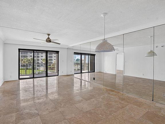 4th image of 2871 N OCEAN Boulevard #C309