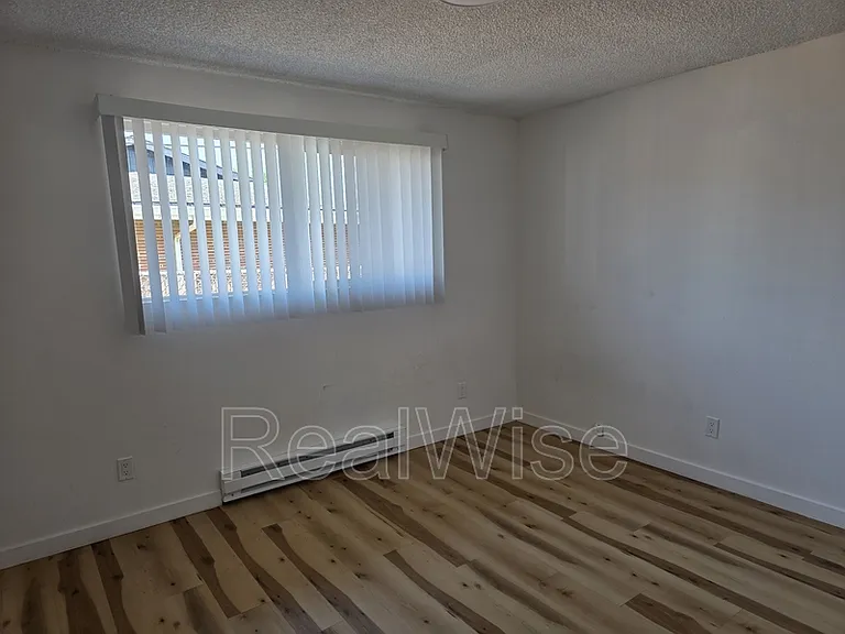 1101 NE Minnehaha St #A — Photo 10