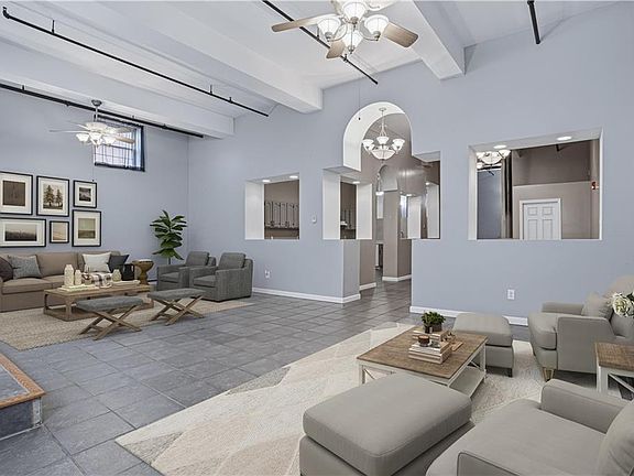 3rd image of 148 Bernon St APT 7
