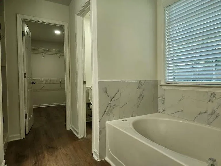 2025 Kyrle Ln — Photo 14