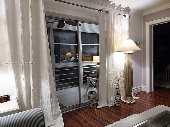 4th image of 2769 Garden Dr S APT 309