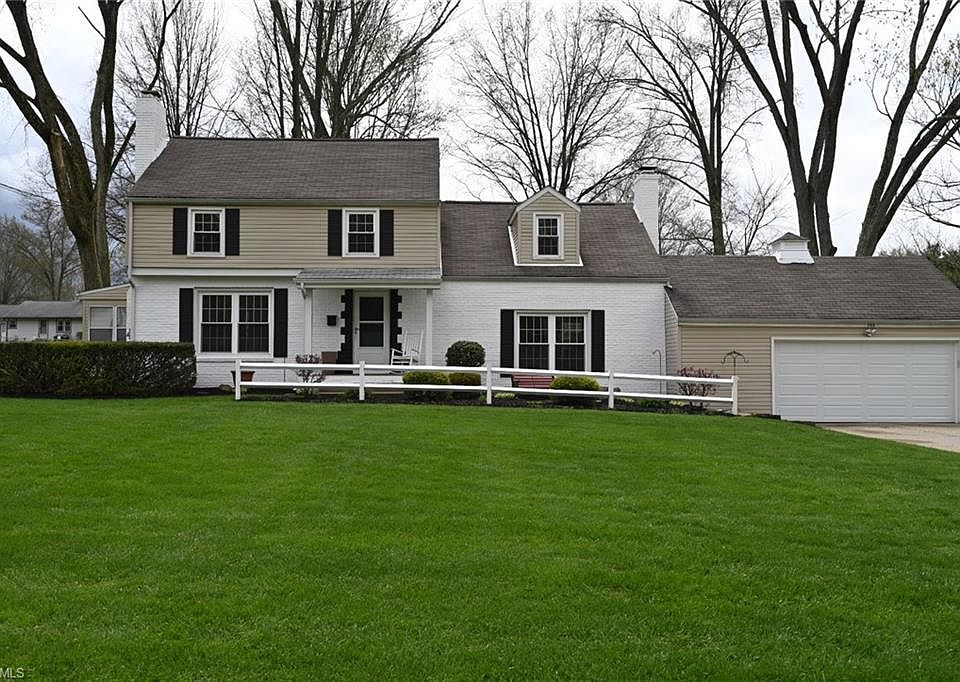 1st image of 763 Crestview Dr