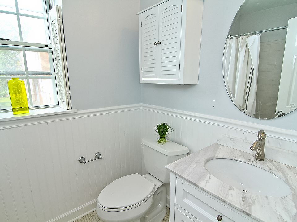 1st image of 2840 S Abingdon St APT C2