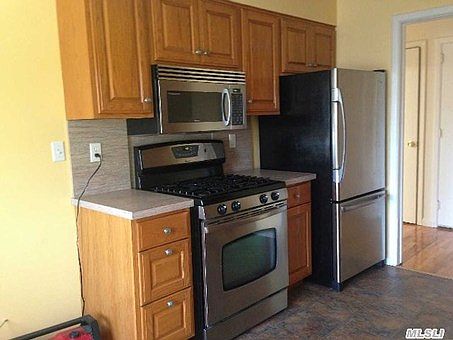 1st image of 650 E Olive St