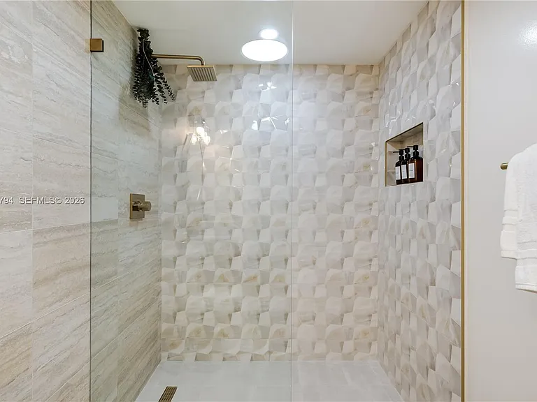 2951 S Bayshore Dr #815 — Photo 12