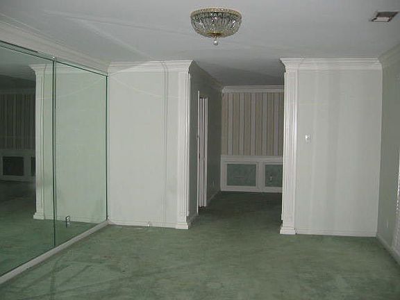 5th image of 4111 Big Bend Ave