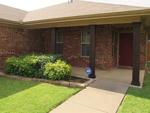 4th image of 4005 Garden Springs Dr