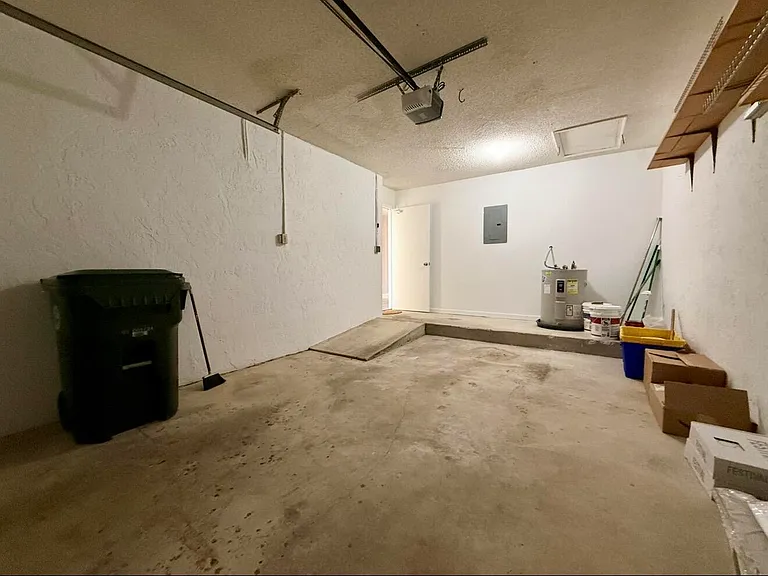 432 Ashwood Pl — Photo 54