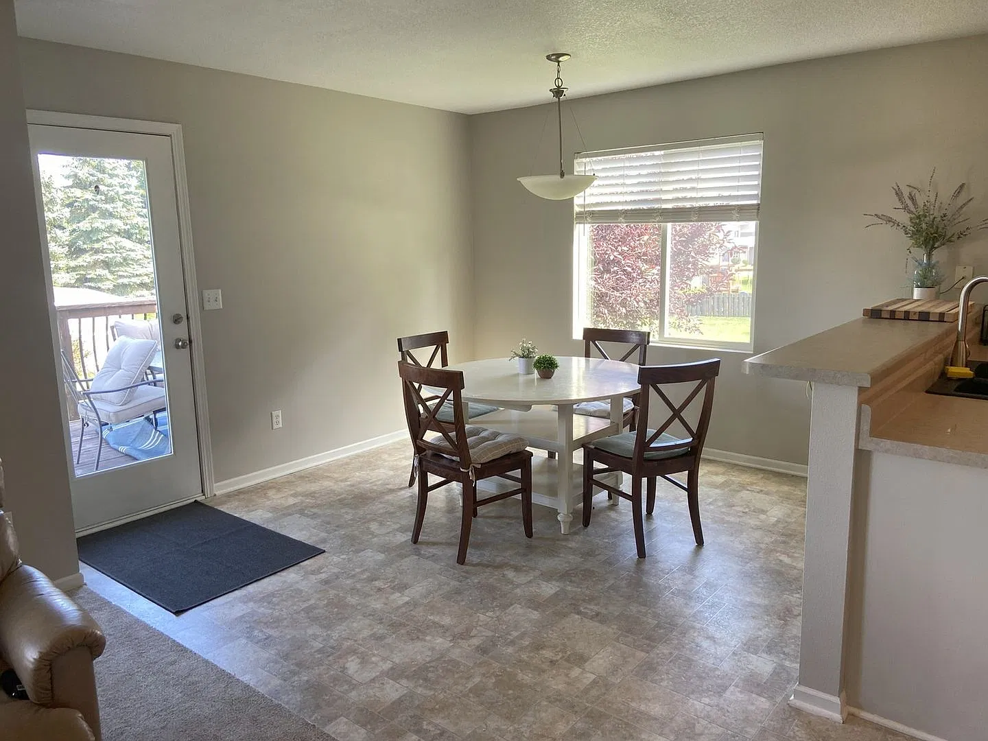 Spacious 4BR House in Ankeny — Photo 2