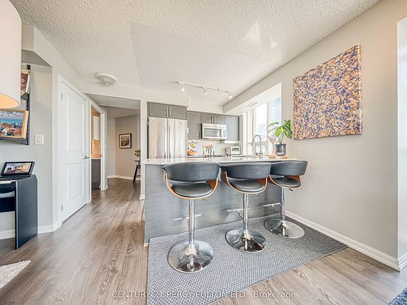 5th image of 125 Western Battery Rd #1010
