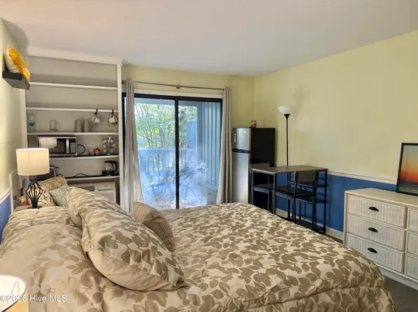 1409 Harbourside Dr, New Bern, NC 28560