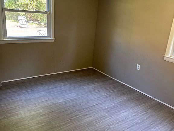 3rd image of 3403 Vanetta Ct