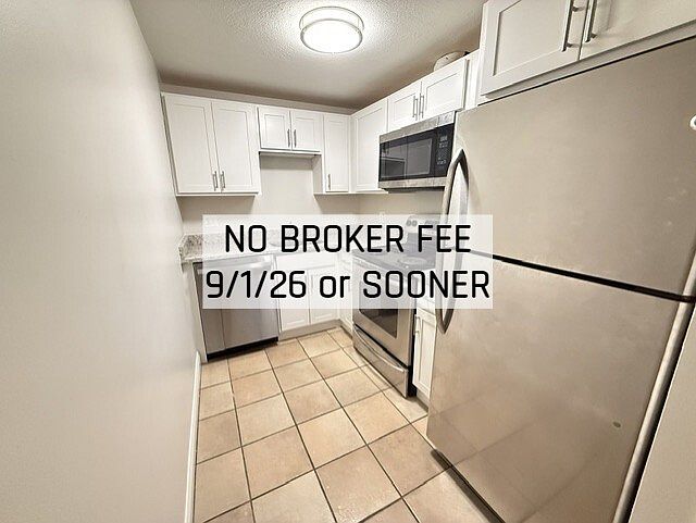 1st image of 16 Greenough Ln #Ll2