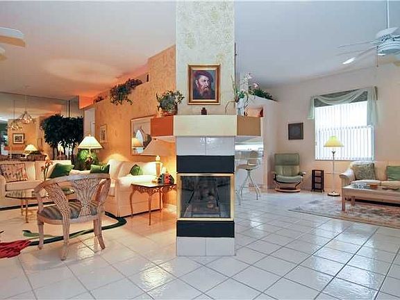 5th image of 612 NW Monticello Pl