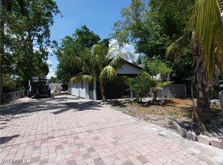 3817 Pearl St, Fort Myers, FL 33916