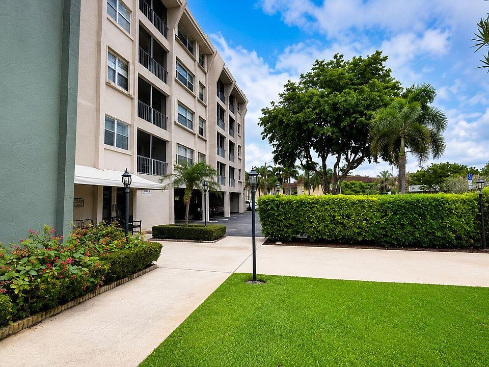 1st image of 505 Spencer Drive #309